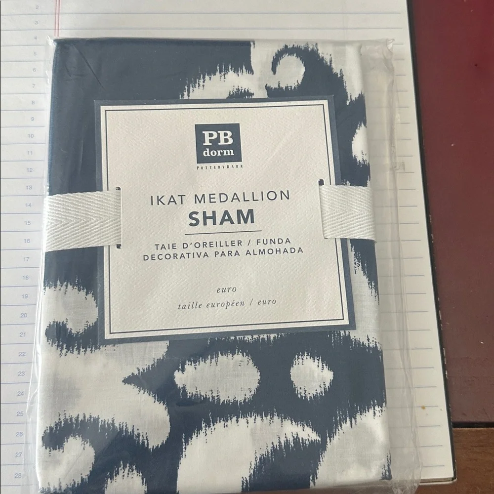Pottery Barn PB Dorm Ikat Medallion Euro sham Navy and White  nwt